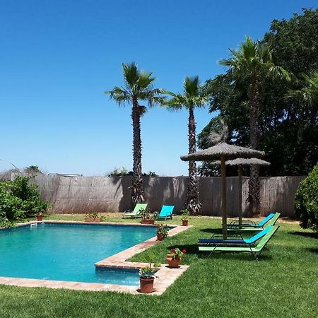 Cortijo Santa Clara Villa การ์โมนา ภายนอก รูปภาพ