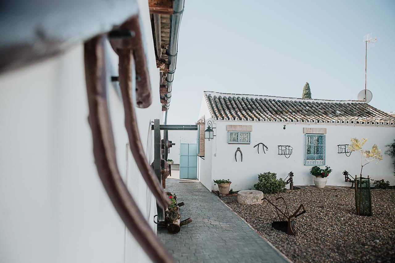 Cortijo Santa Clara Villa การ์โมนา ภายนอก รูปภาพ