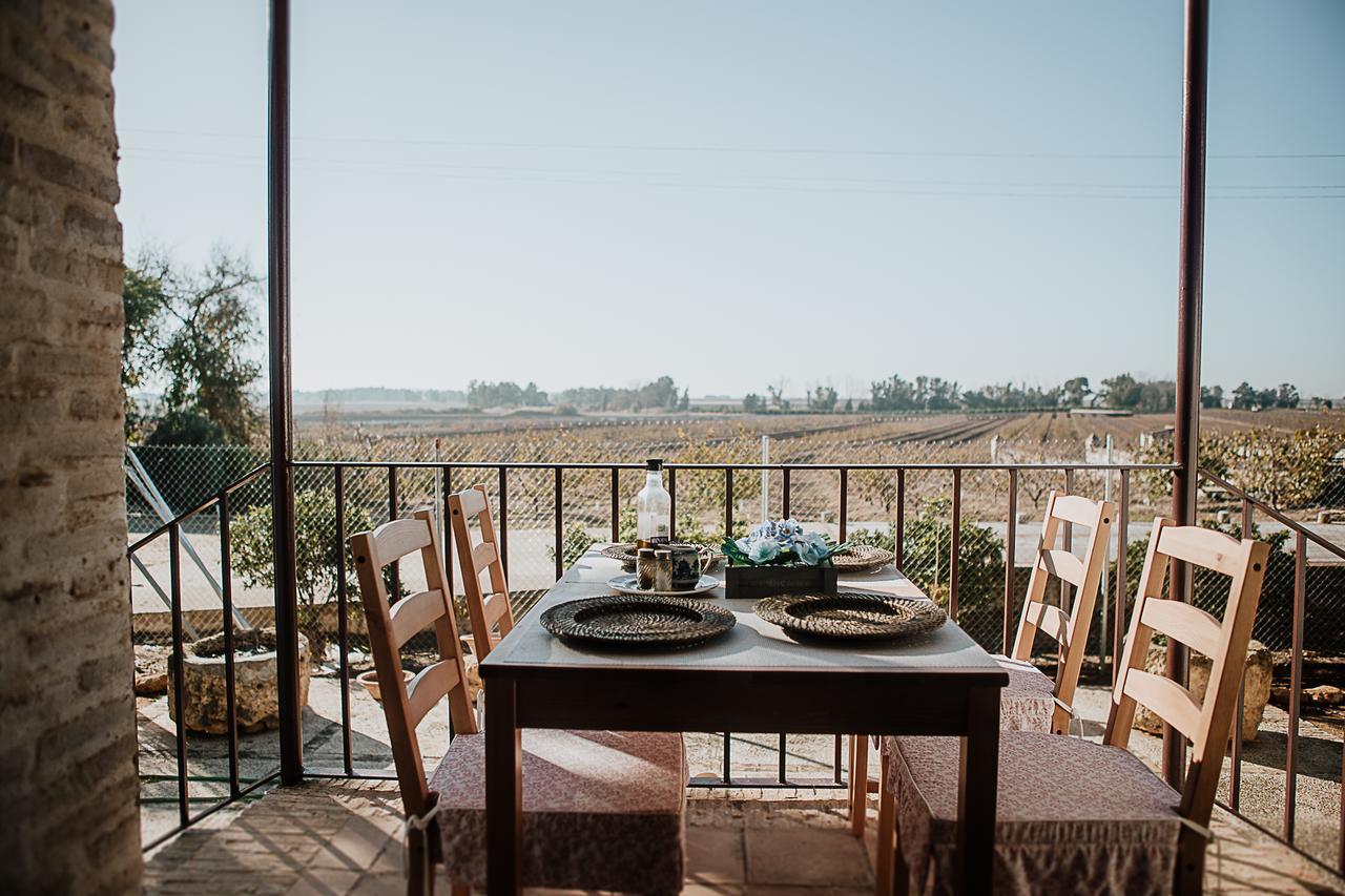Cortijo Santa Clara Villa การ์โมนา ภายนอก รูปภาพ