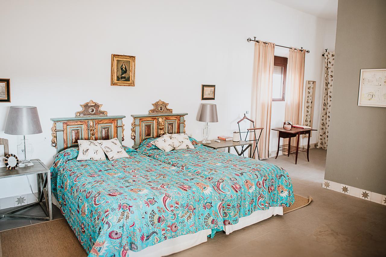 Cortijo Santa Clara Villa การ์โมนา ภายนอก รูปภาพ