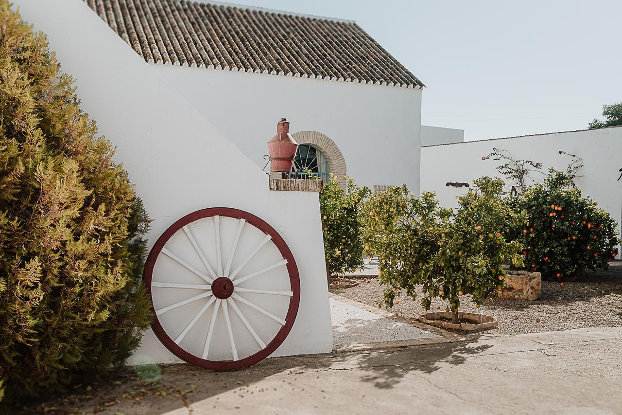 Cortijo Santa Clara Villa การ์โมนา ภายนอก รูปภาพ