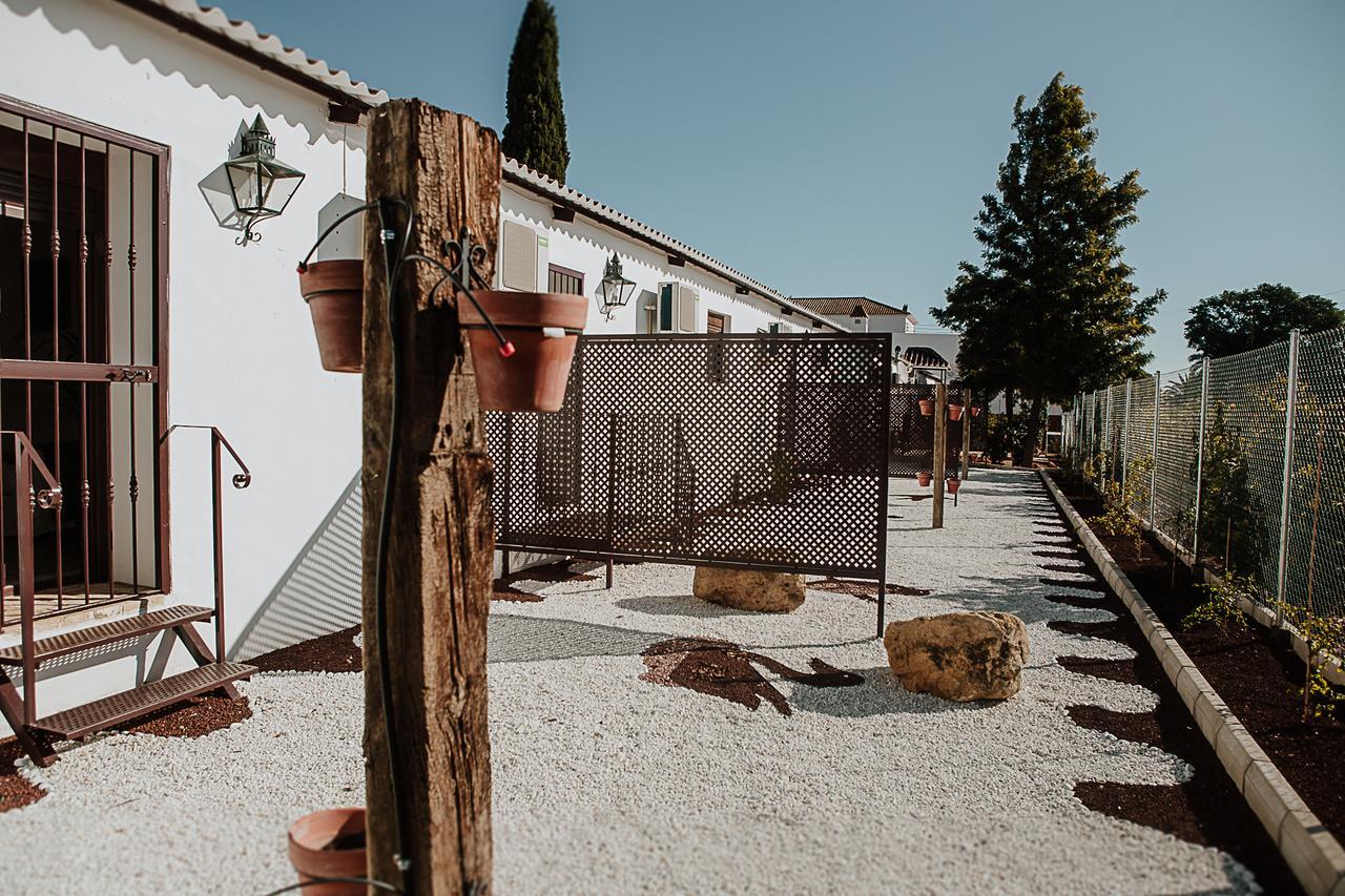 Cortijo Santa Clara Villa การ์โมนา ภายนอก รูปภาพ