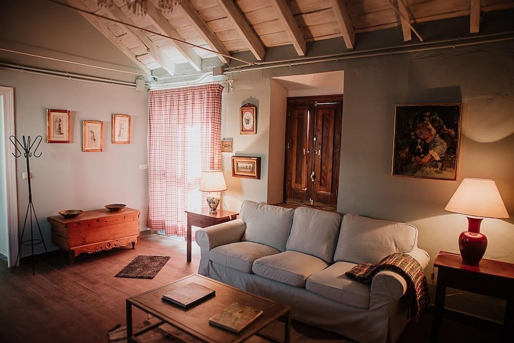 Cortijo Santa Clara Villa การ์โมนา ภายนอก รูปภาพ